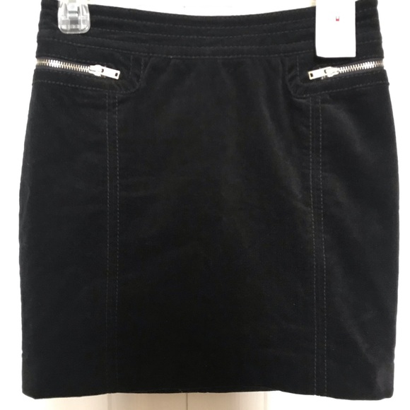 Tommy Hilfiger Dresses & Skirts - New with tag Tommy Hilfiger corduroy skirt